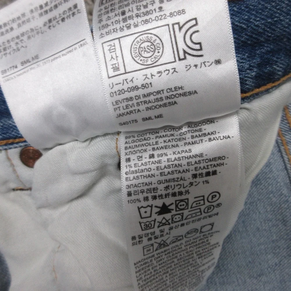 Levis Jeans Mens 38x32 Blue 501 Button Fly Original Straight Faded Denim‎ Pants